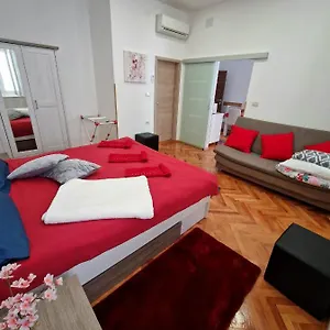 Tower Apartman
